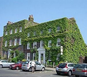 B+B Wickham - The Old House